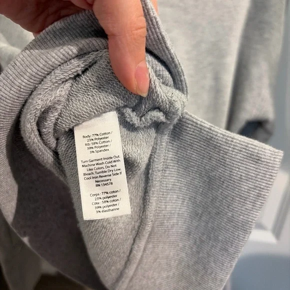 Vineyard Vines Gray Sweatshirt with Blue and White Sailboat Design - Picture 6 of 6